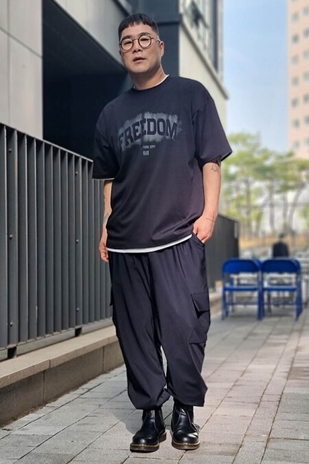 [EKU] 도트 프리덤 반팔라운드 - 블랙